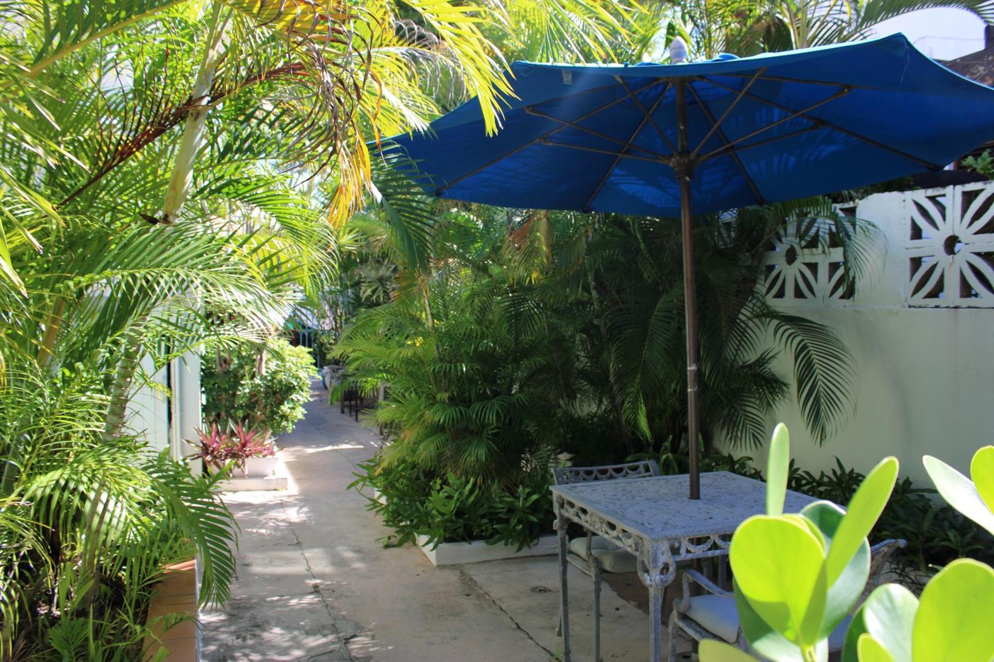Numero Uno Beach Apartments San Juan Kültér fotó