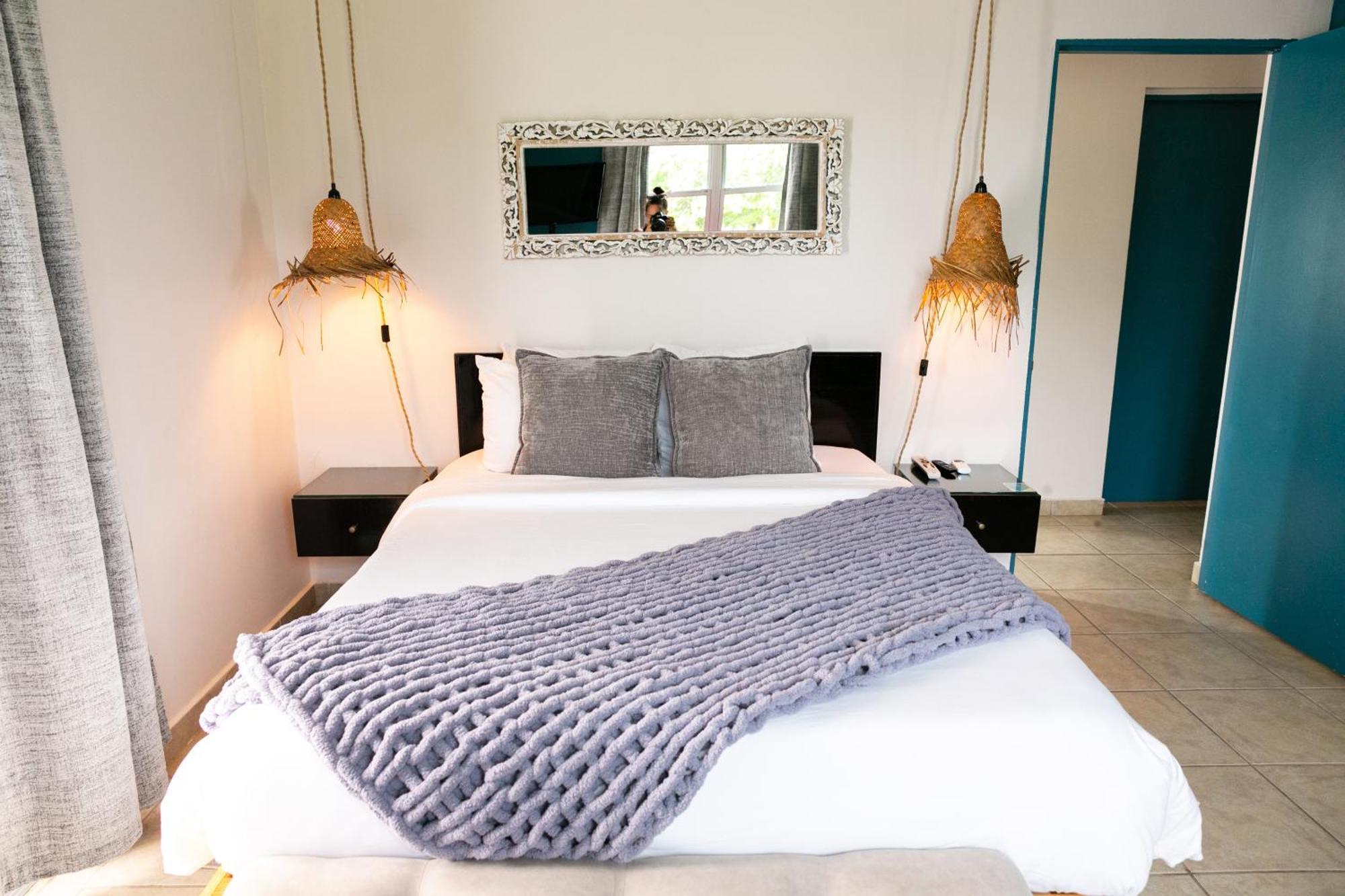 Numero Uno Beach Apartments San Juan Kültér fotó