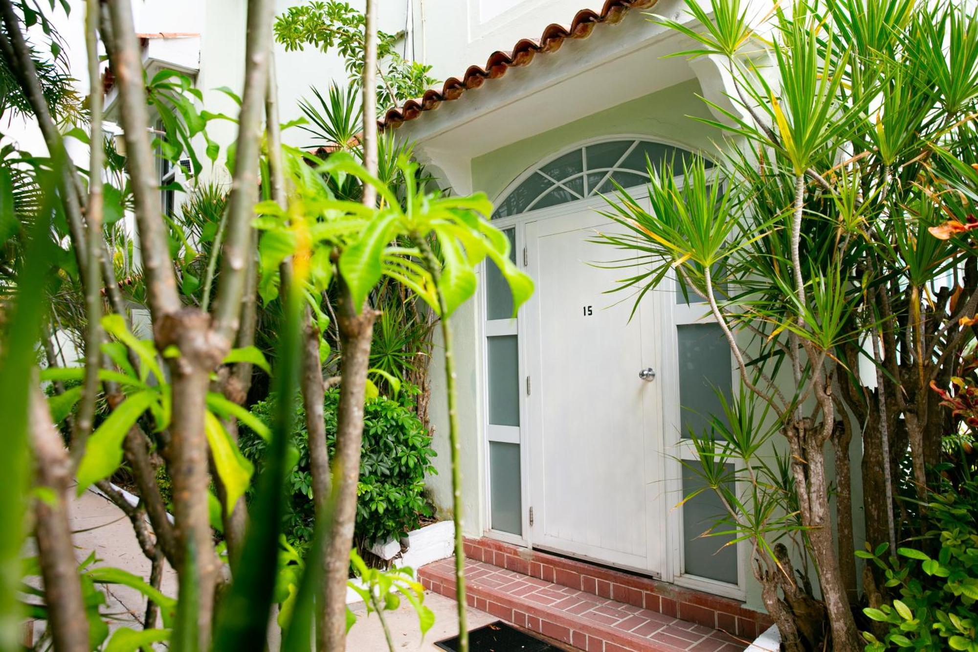 Numero Uno Beach Apartments San Juan Kültér fotó